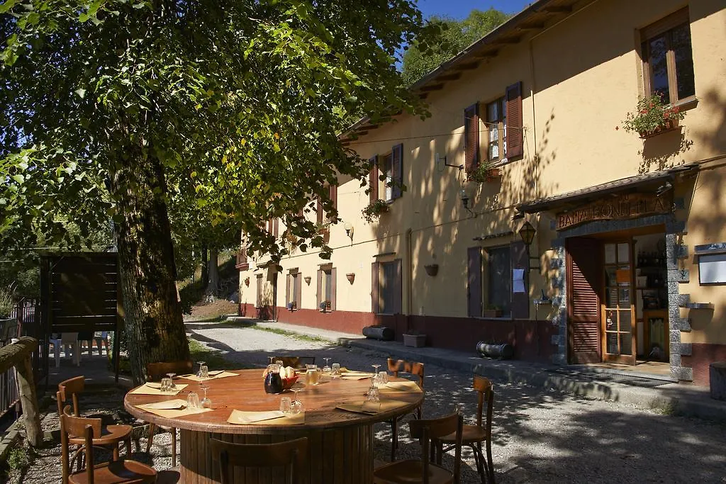 Baita Bondella Como 0*,  Italy
